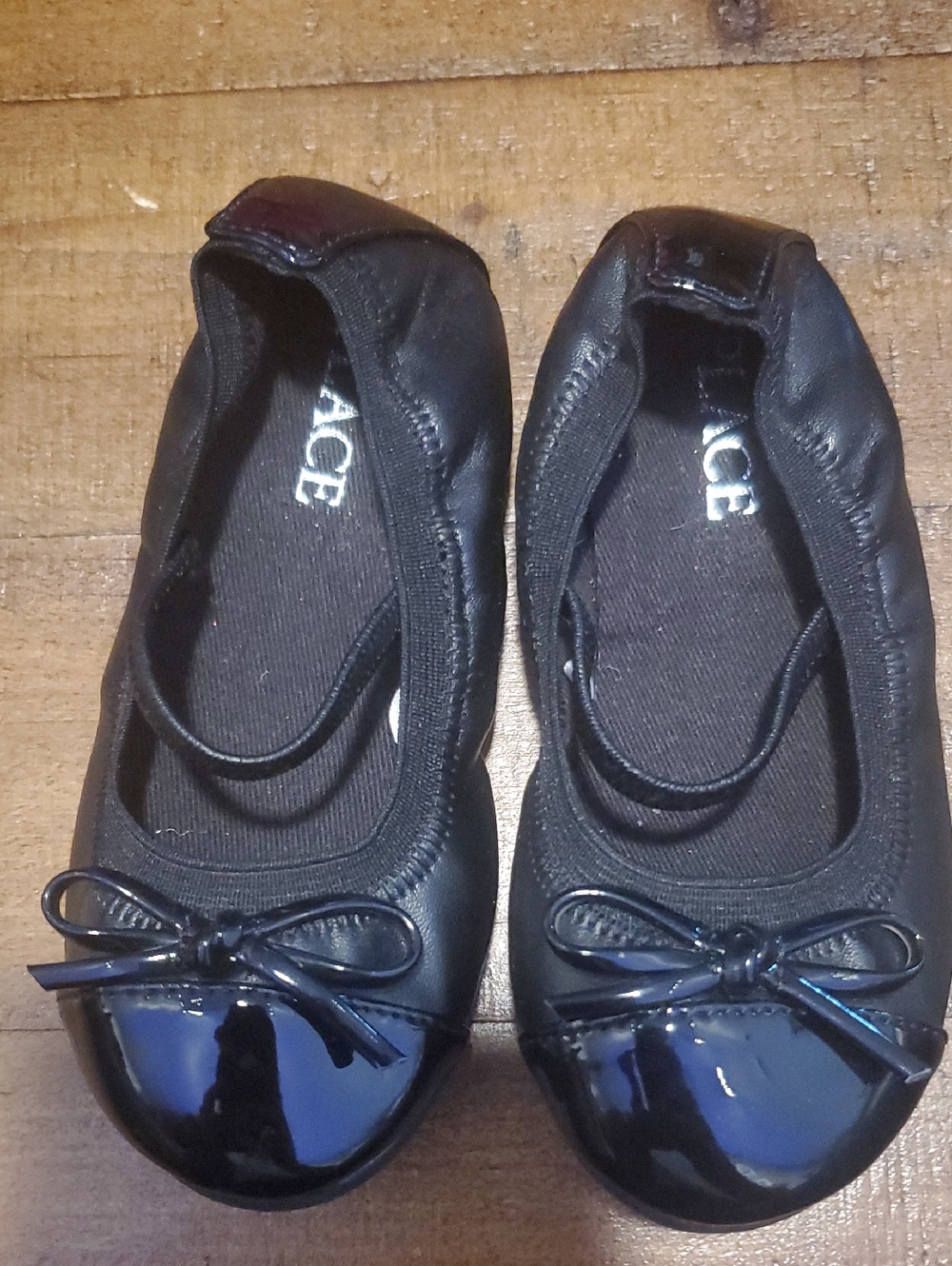 Place Black Girls' Ballet Flats with Bow Accent